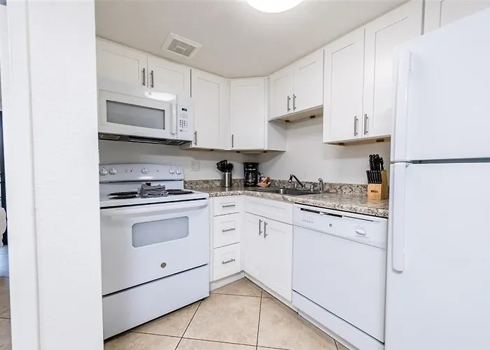 107 Fully Furnished 1br Suite-prime Location Apartment Scottsdale