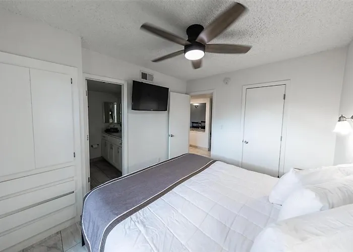 Apartment 107 Fully Furnished 1br Suite-prime Location
